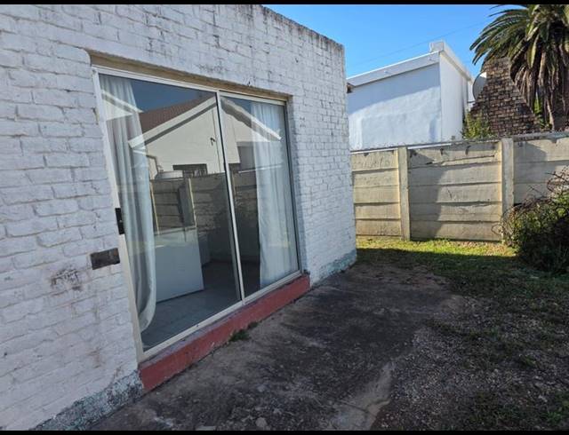 1 BEDROOM PROPERTY TO RENT IN FERREIRA TOWN